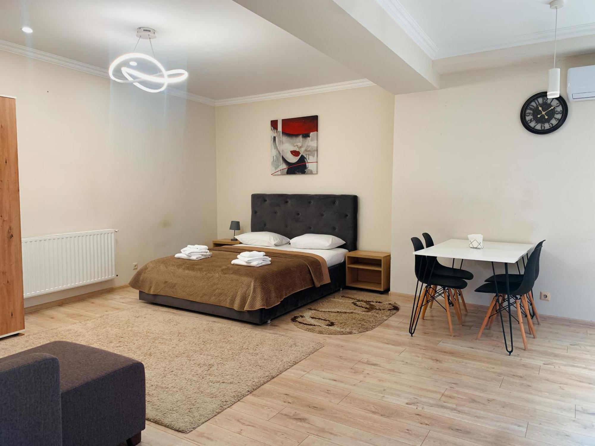 מוקצ'בה Apartments Domovik Korzo מראה חיצוני תמונה